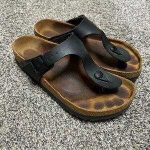 Birkenstock Gizeh black sandals